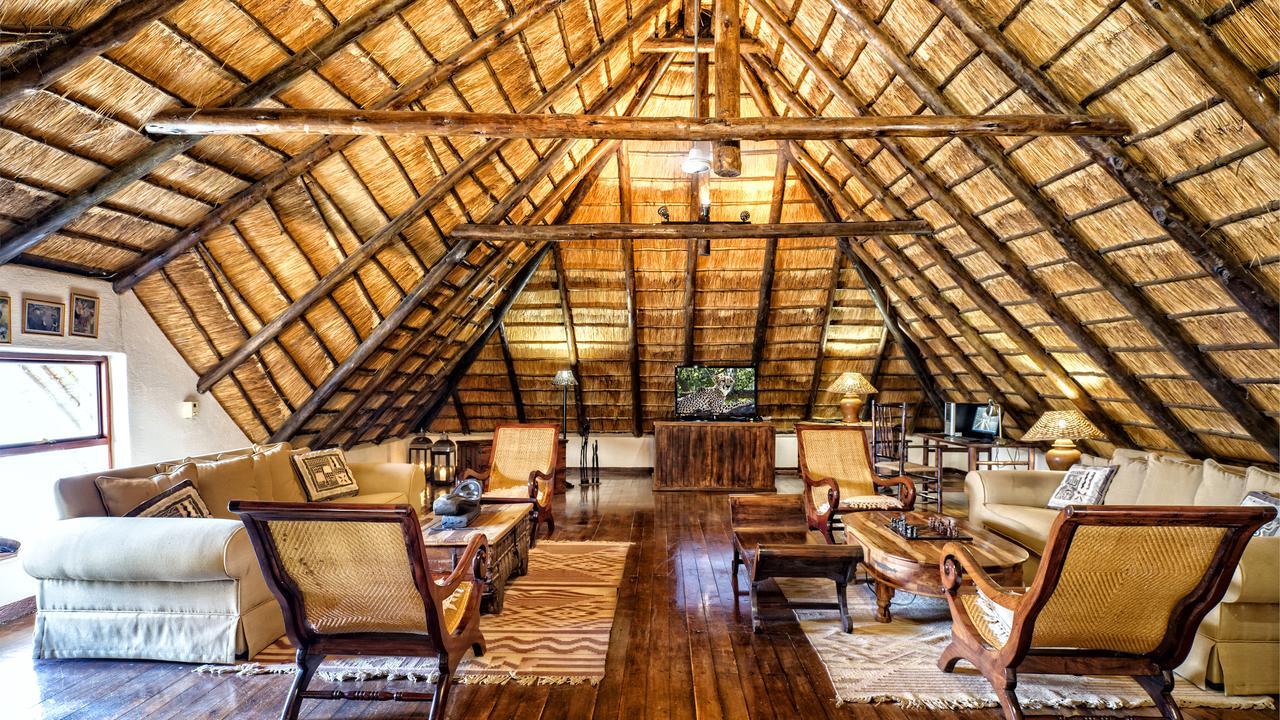 Nyati Safari Lodge Naturschutzgebiet Balule Exterior foto