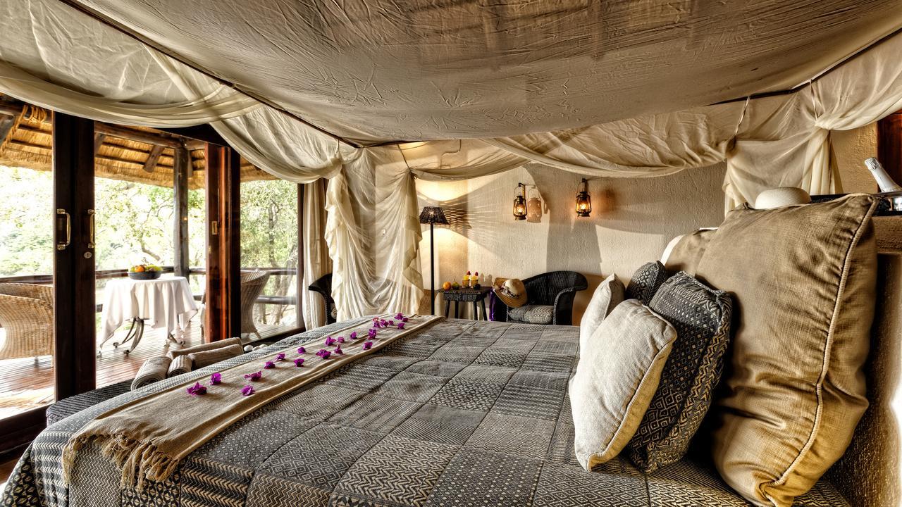 Nyati Safari Lodge Naturschutzgebiet Balule Exterior foto